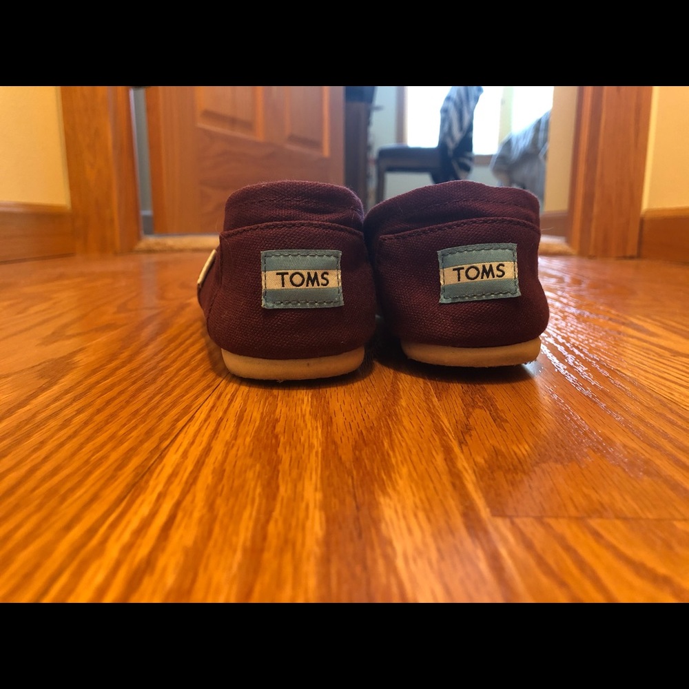TOMS Maroon - Picture 3 of 4